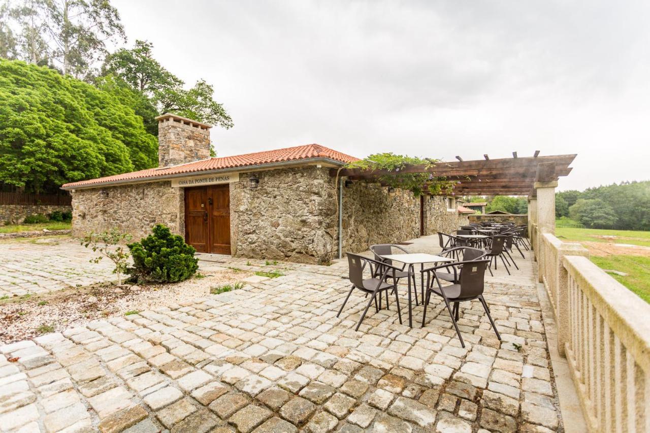 Hotel Casa Da Ponte De Penas Melide Esterno foto