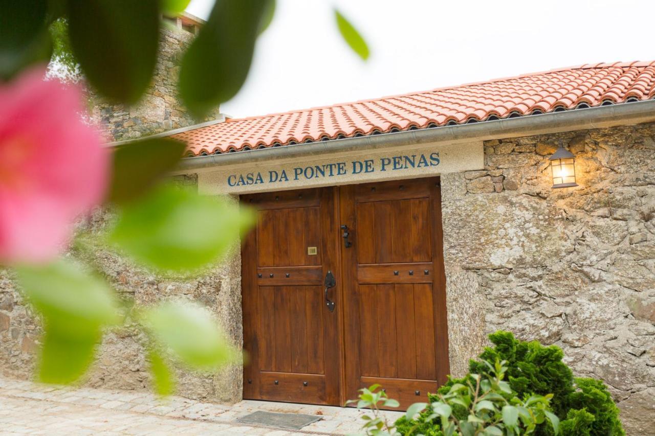 Hotel Casa Da Ponte De Penas Melide Esterno foto