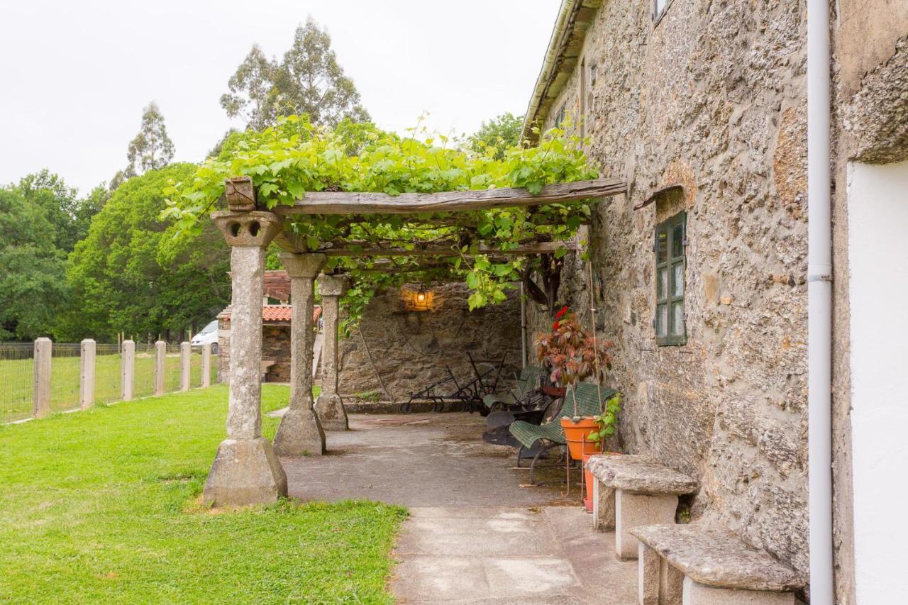 Hotel Casa Da Ponte De Penas Melide Esterno foto