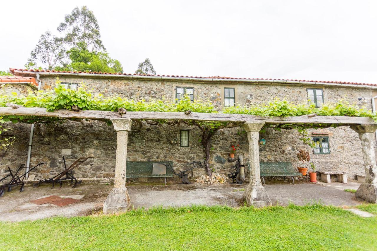 Hotel Casa Da Ponte De Penas Melide Esterno foto